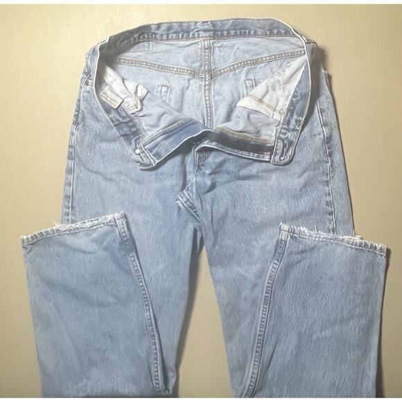 Levi Strauss & Co Original Riveted 550 Men’s W36 L32 Blue - Picture 2 of 5